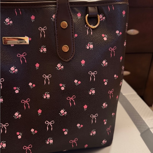 Floral Bow Pattern Handbag - Picture 2 of 4